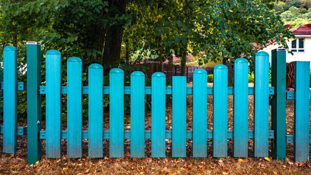 Yard fence